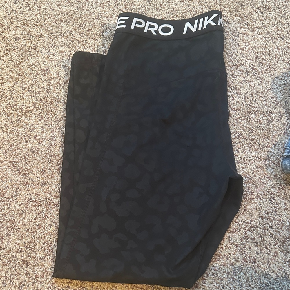 Nike Pro Black Cheetah Leggings